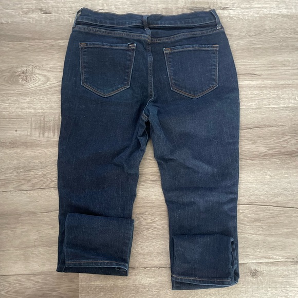 Old navy curvy jeans size 6 short - Picture 2 of 4